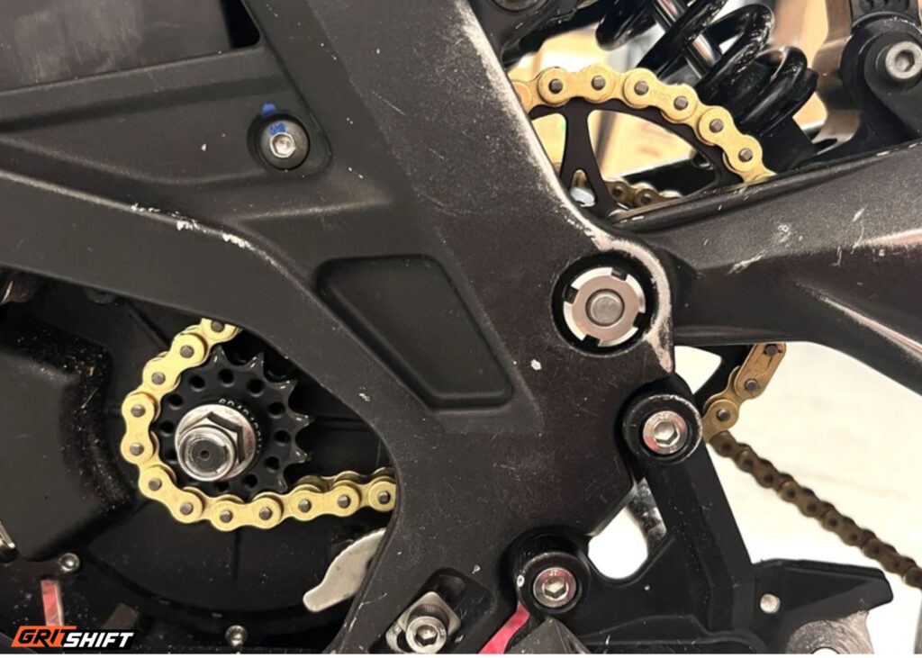 close up image of the primary chain conversion